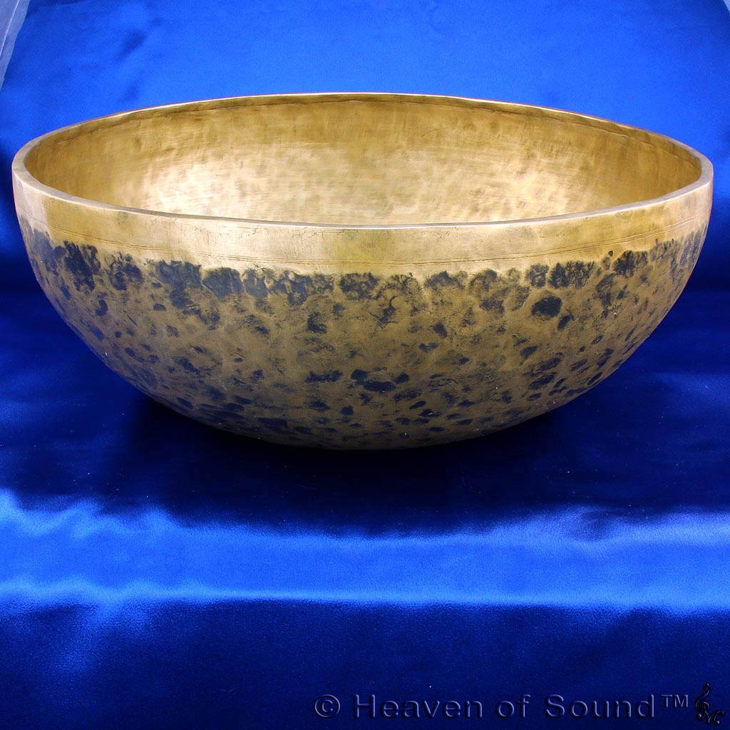 Rustic giant Bengali singing bowl #0768 "Lilith w/Bio Intellectual overtone"for group meditation & sound baths, only at Heaven of Sound