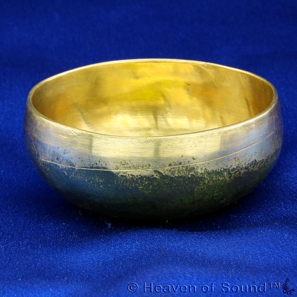 Small Bengali "Jupiter" singing bowl #1665 for abundance & back pain at Heaven of Sound - 2