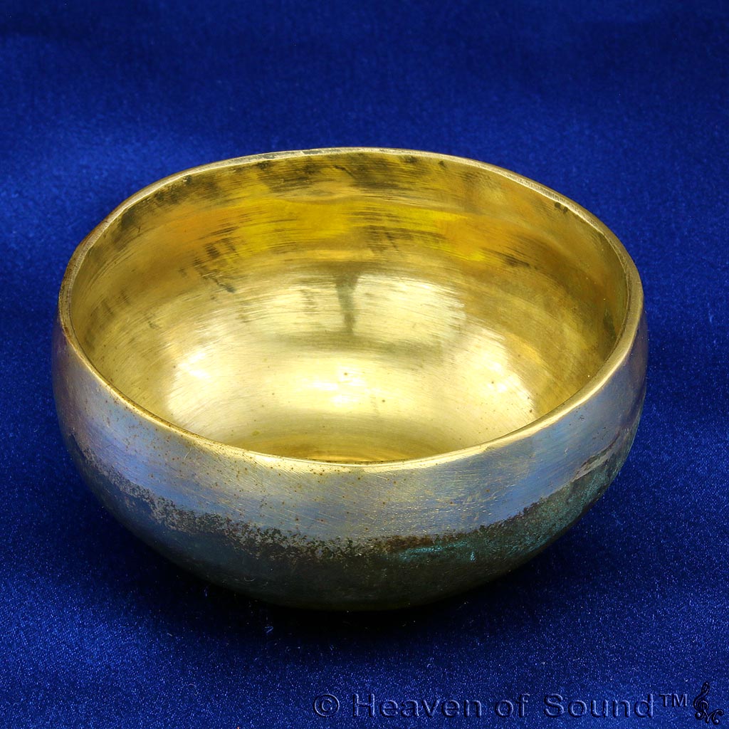 Black golden Bengali "Jupiter" singing bowl #1665 for abundance & back pain at Heaven of Sound - 3
