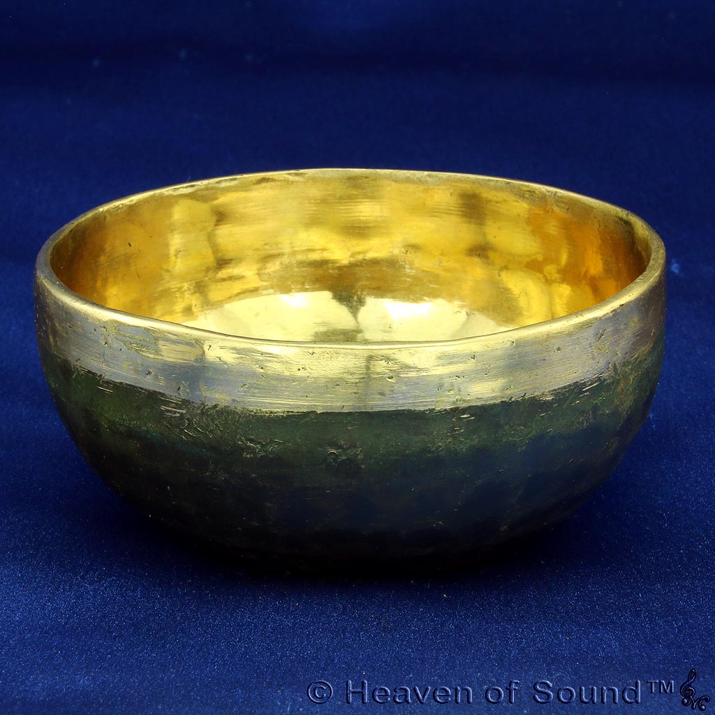 Tiny Bengali "Moon synodic" singing bowl #1666 for balancing emotions at Heaven of Sound - 2