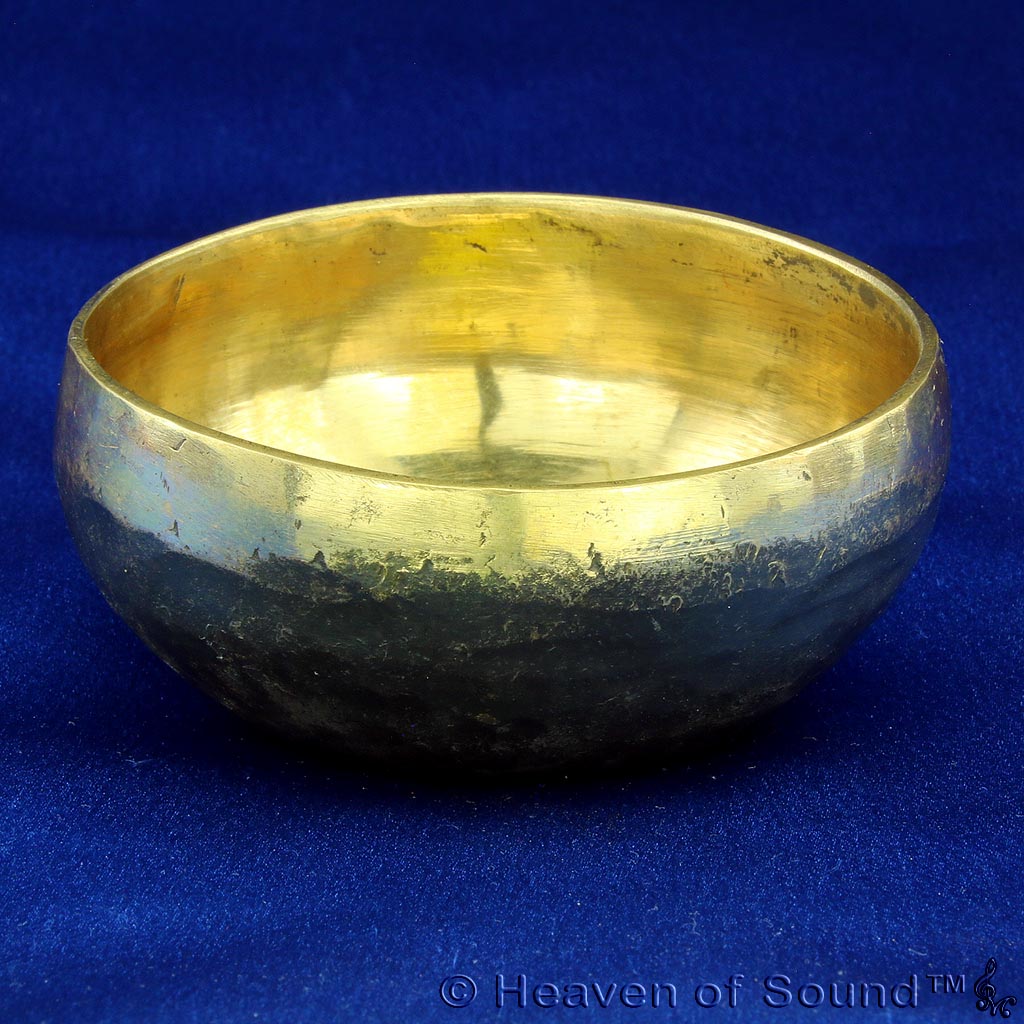 Black golden Bengali "Solfeggio 639" singing bowl #1668 for relationships at Heaven of Sound - 2