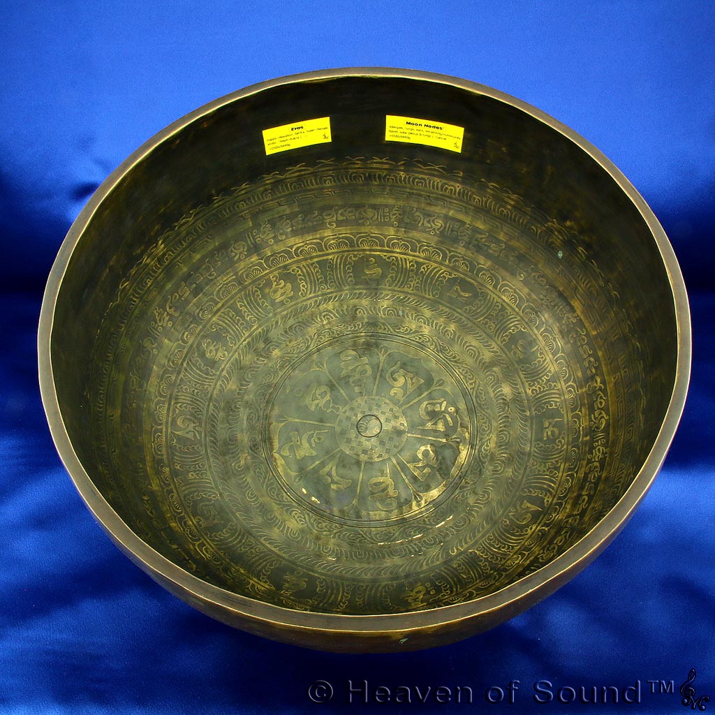 Dark etched Tantra & Happiness bowl #0586 "Eros", only at Heaven of Sound