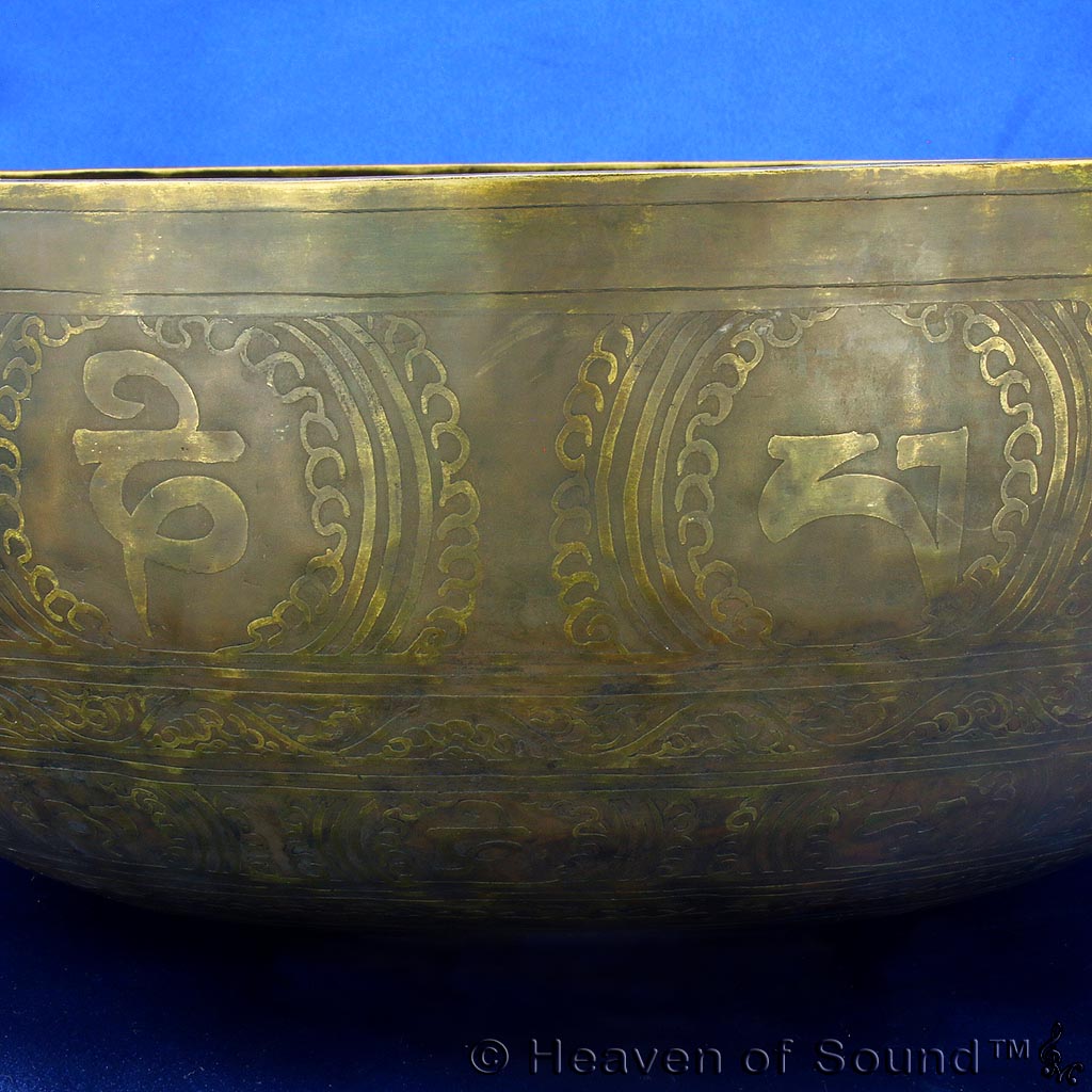 Intricately etched Tantra & Happiness bowl #0586 "Eros", only at Heaven of Sound