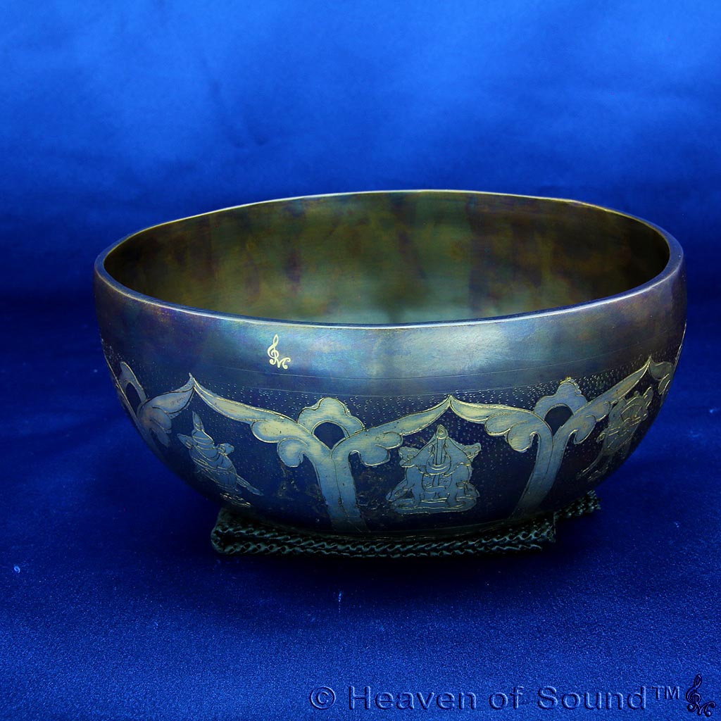Etched + engraved certified singing bowl "Sacral Chakra", #BEEH5262 from Heaven of Sound - 3