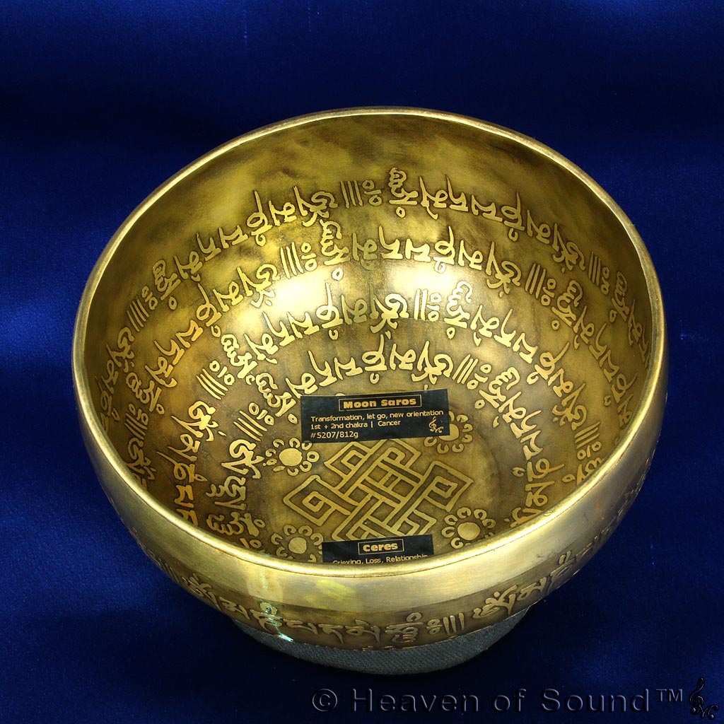 OM Etched Singing Bowl #5207, "Moon Saros" + "Ceres" for Releasing grief and loss - only at Heaven of Sound - 1