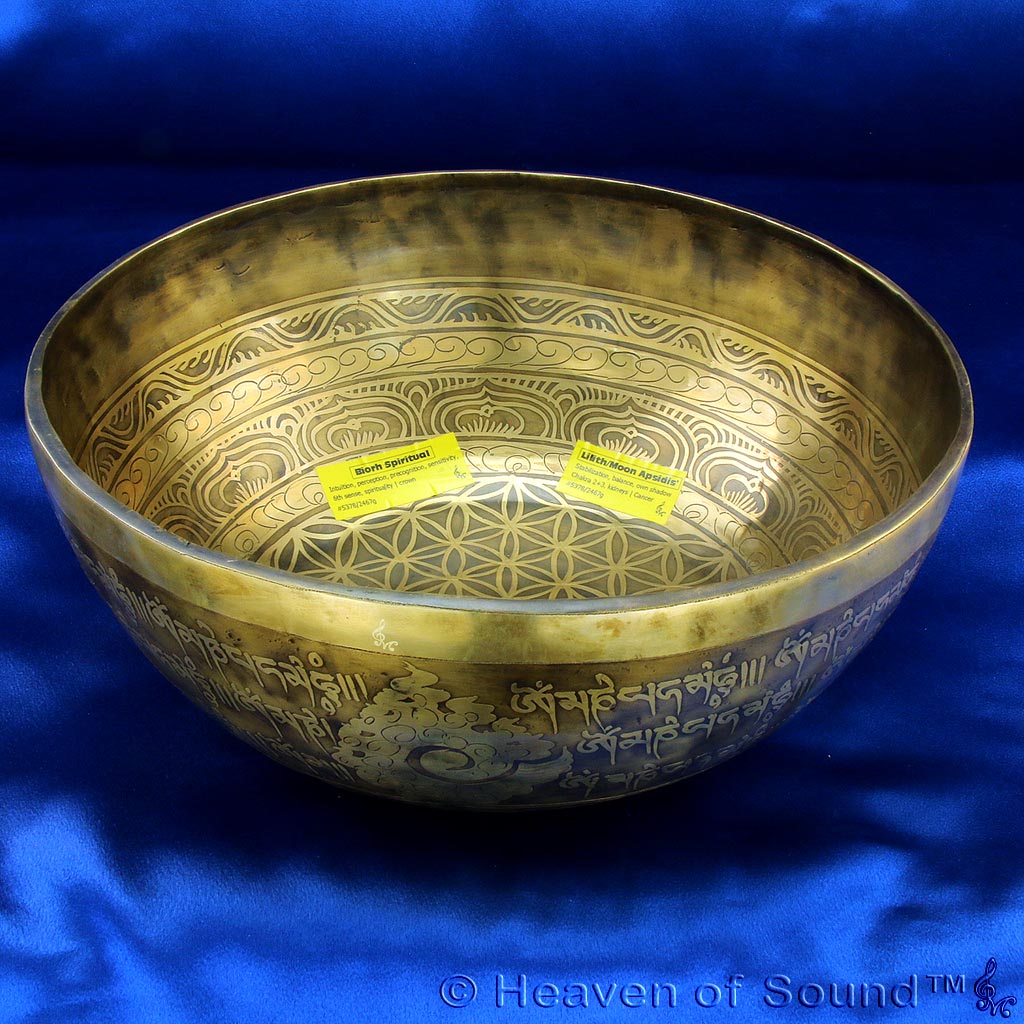 Master quality Tibetan Bowl "Bio Spiritual" with "Lilith" overtone #5378 for Spiritual Healing at Heaven of Sound