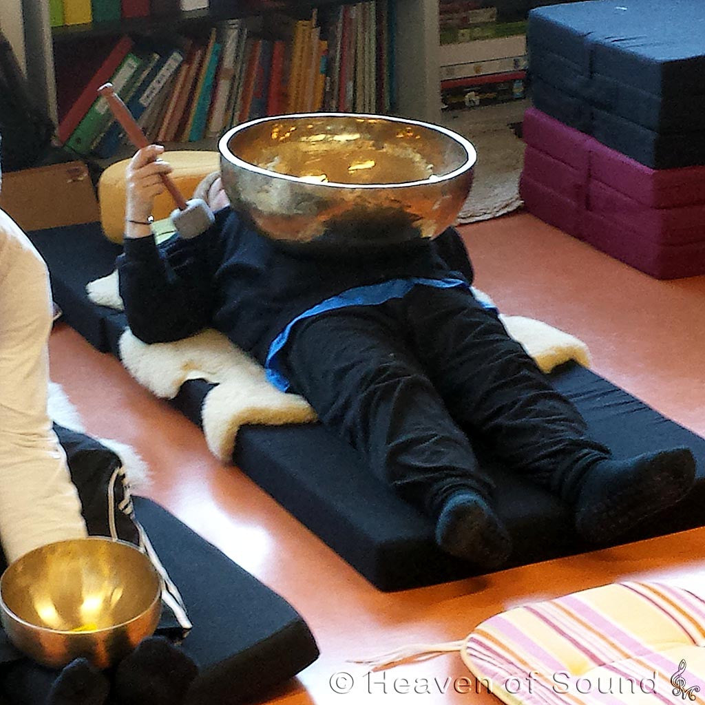 2nd Introduction Seminar to Tibetan Singing Bowls with Planetary Harmonics - Level 2  - Heaven of Sound - 4